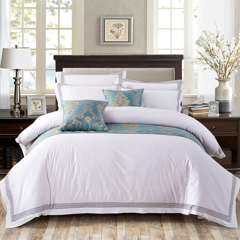 Set di lenzuola per camera da letto dell'hotel ricamato con freccia in cotone 100% bianco 6080S