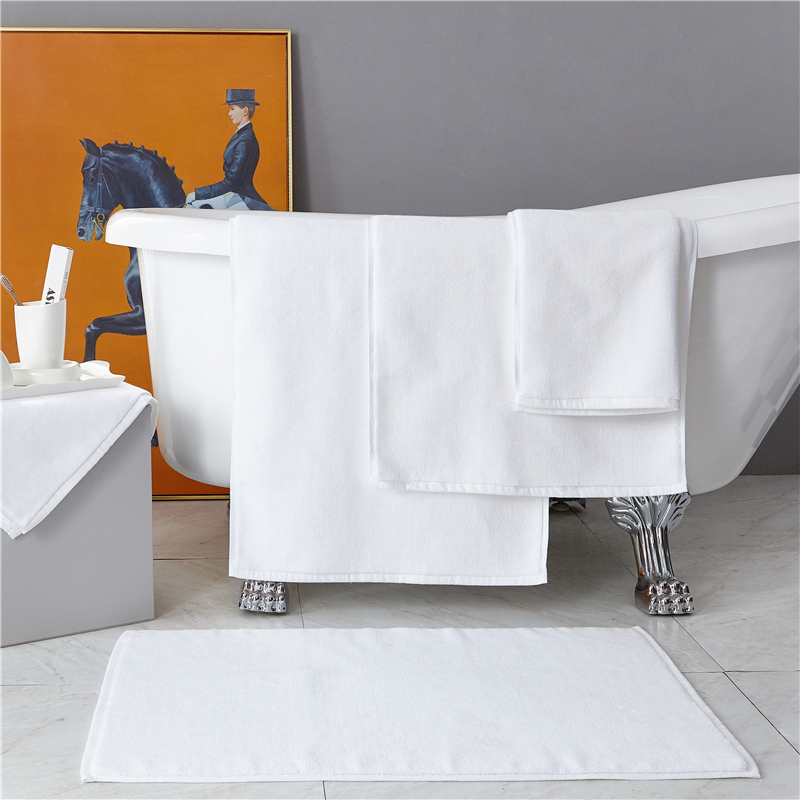 Tappetino da bagno in cotone 100% bianco tinta unita 32S Tappetino da bagno in cotone 100% bianco tinta unita 32S