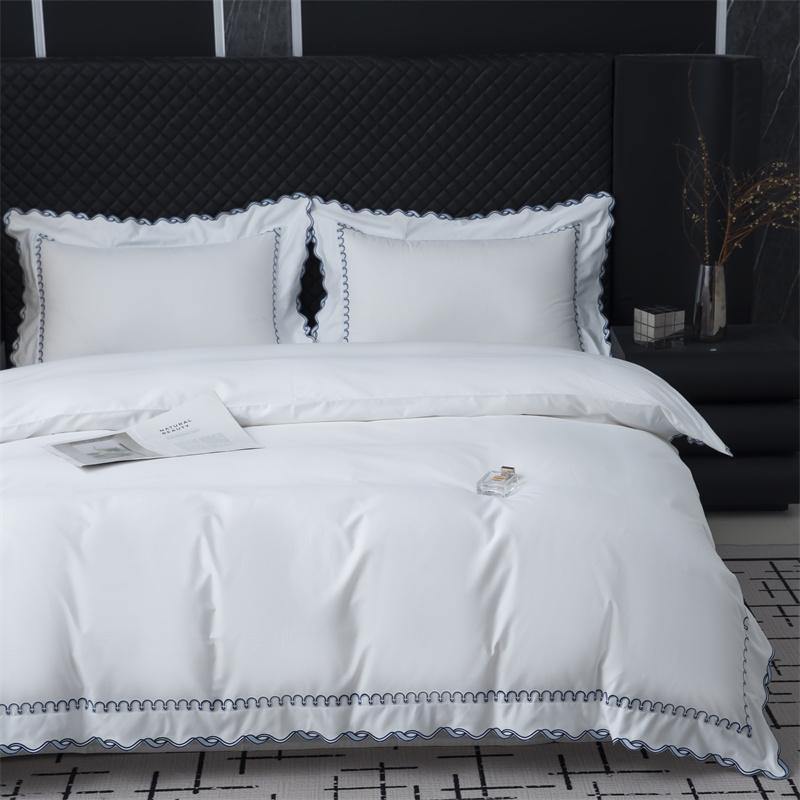 Set di biancheria da letto in raso di cotone 350TC dal design raffinato con ricamo Set di biancheria da letto in raso di cotone 350TC dal design raffinato con ricamo