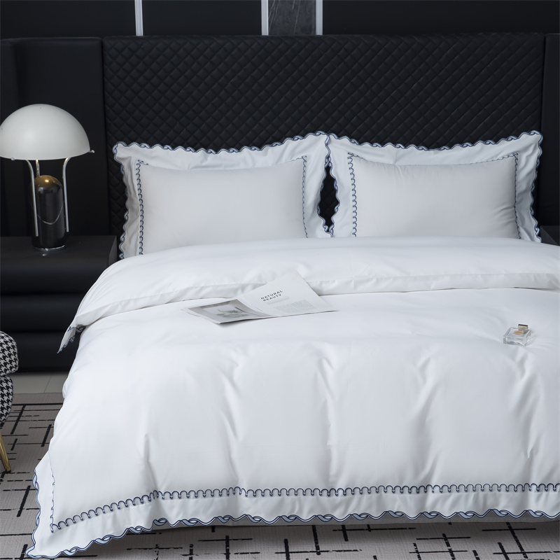 Set di biancheria da letto in raso di cotone 350TC dal design raffinato con ricamo Set di biancheria da letto in raso di cotone 350TC dal design raffinato con ricamo