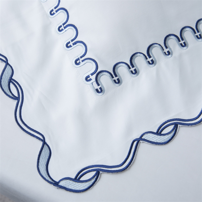 Set di biancheria da letto in raso di cotone 350TC dal design raffinato con ricamo Set di biancheria da letto in raso di cotone 350TC dal design raffinato con ricamo