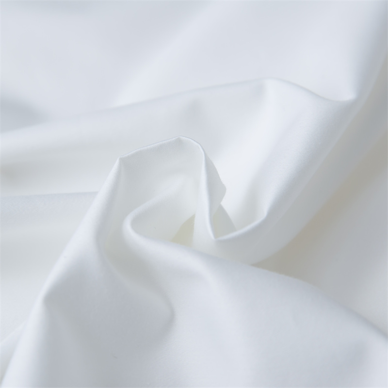 Set di biancheria da letto in raso di cotone 350TC dal design raffinato con ricamo Set di biancheria da letto in raso di cotone 350TC dal design raffinato con ricamo