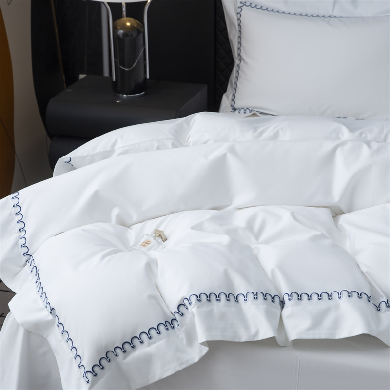 Set di biancheria da letto in raso di cotone 500TC con nuovo motivo ricamato Set di biancheria da letto in raso di cotone 500TC con nuovo motivo ricamato