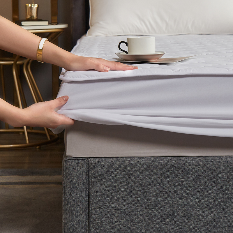 Coprimaterasso trapuntato per hotel Coprimaterasso trapuntato per hotel